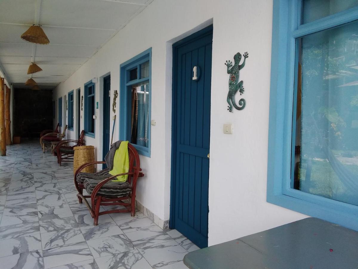 Casa Blanca - San Pedro Hostel San Pedro La Laguna Exterior photo